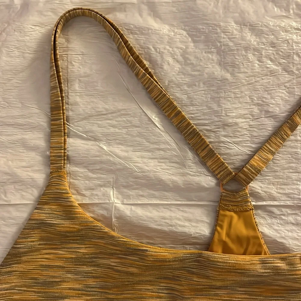 Outdoor Voices Free Form Flow Sports Bra Crop Top Yellow Sunset Yoga Women’s - L - Picture 5 of 9